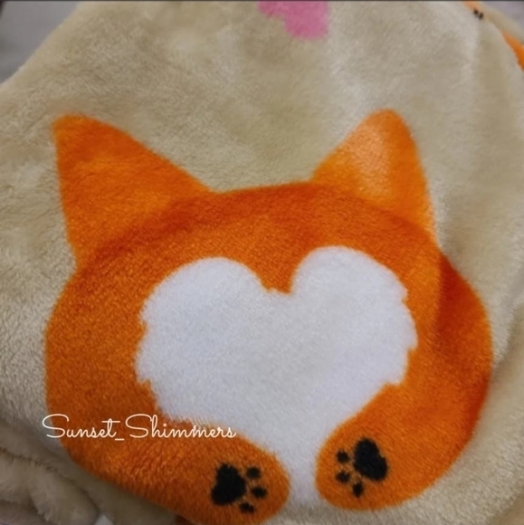 Corgi Dog Love Heart Soft Cozy Plush Oversized Throw Blanket Decor Christmas New - Picture 3 of 5